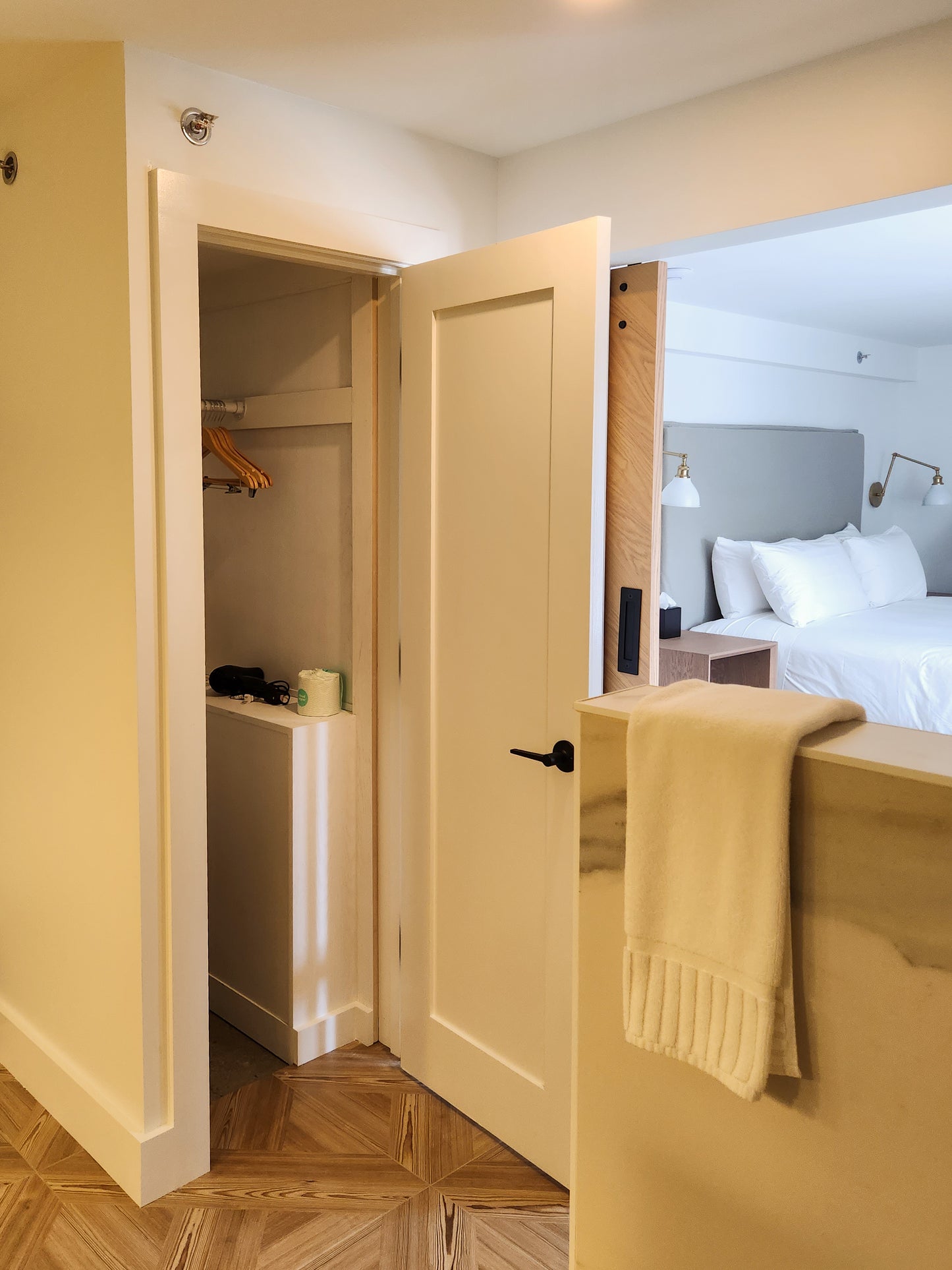 South Wing Accessible King Guestroom